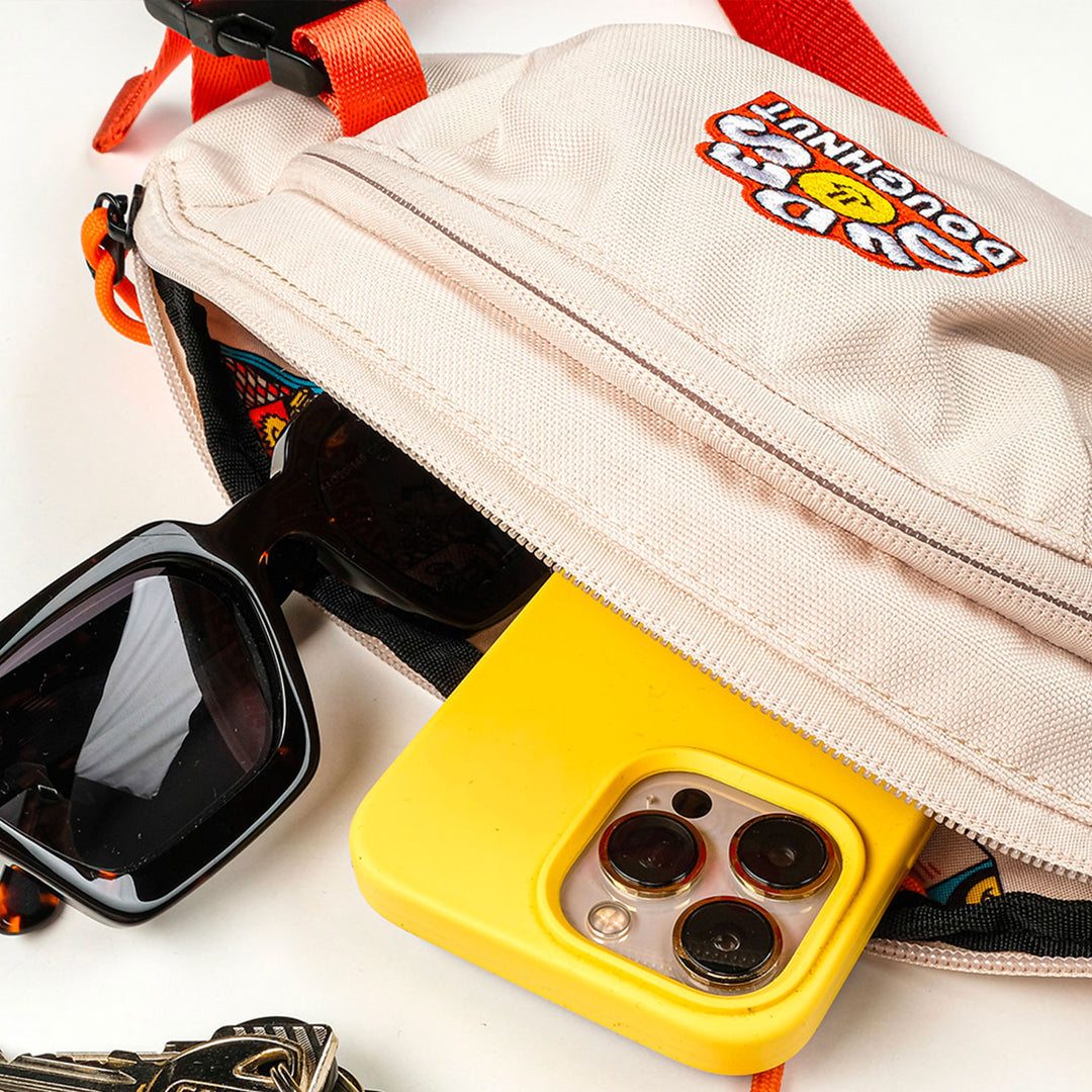 The Dudes x Doughnut Christopher Seattle Cream Hip Bag - Creme