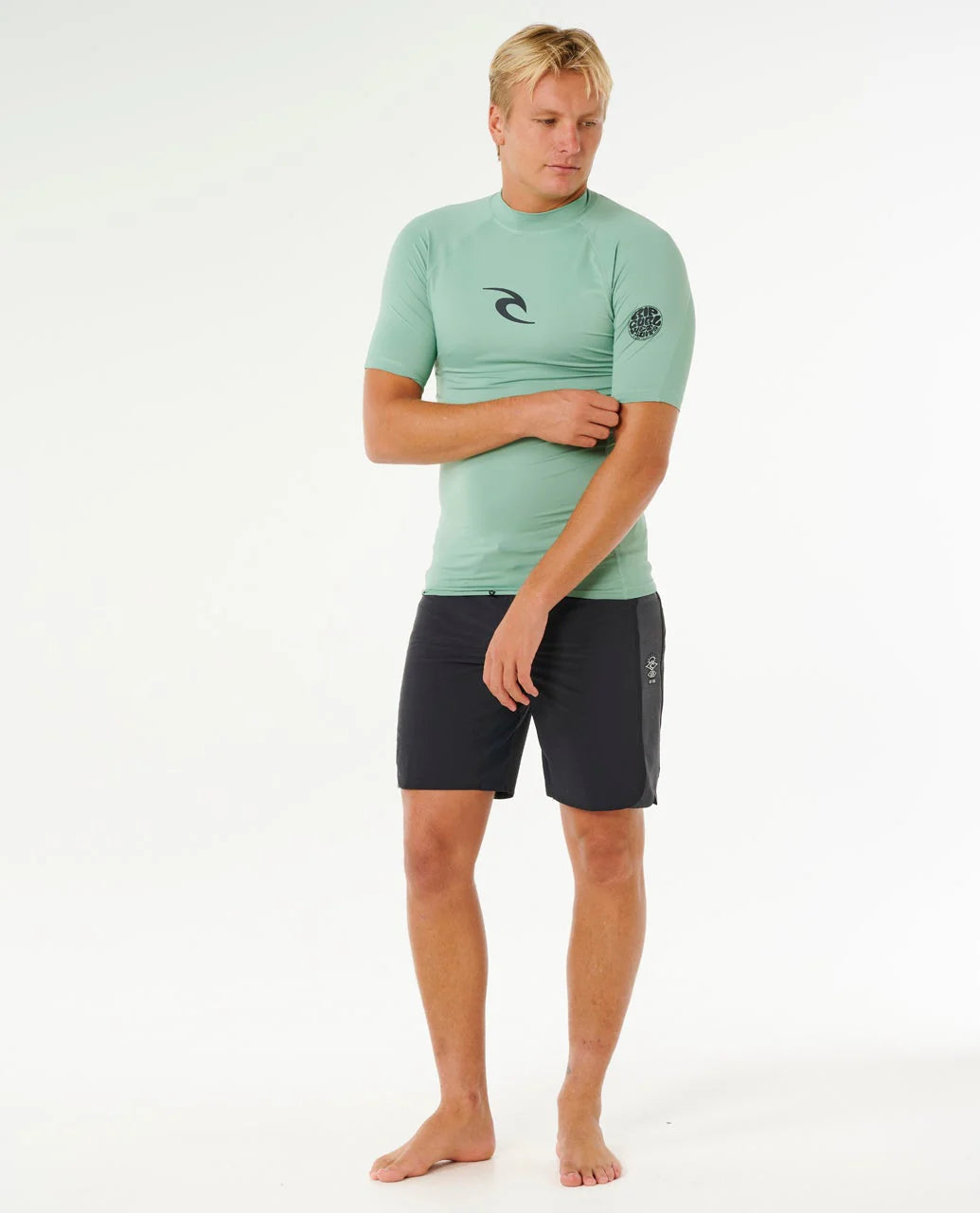 Ripcurl Kurzarm T-Shirt mit 50 UV-Schutz Waves - Aloe