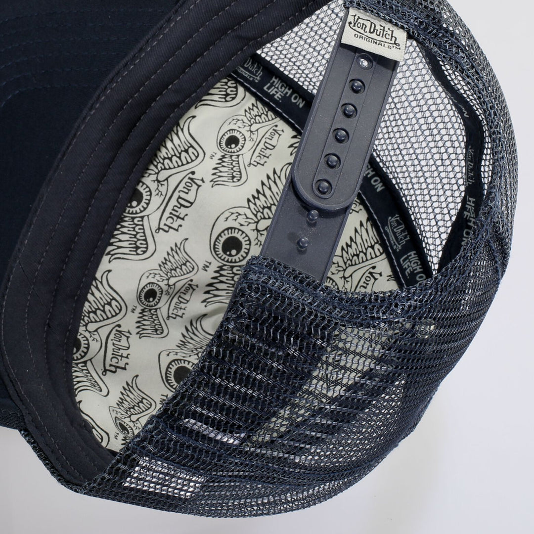 Von Dutch Baker Trucker Cap - White / Black