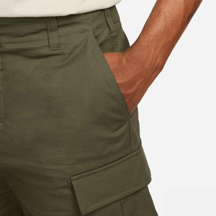 Nike SB 0424 Cargo Short - Medium Olive