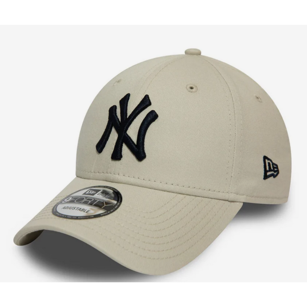 New Era 80590 New York Yankees Essential 9FORTY Verstellbare Cap - Beige/Black