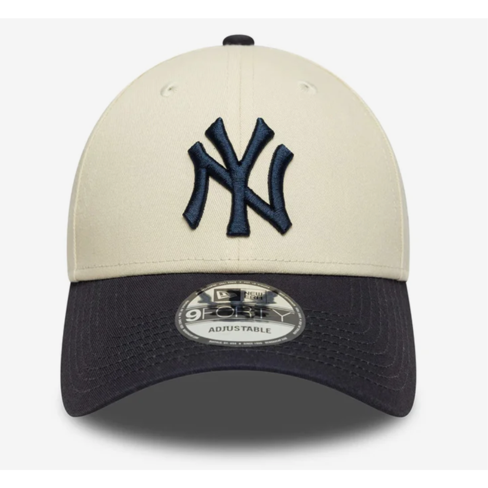 NewEra 95215 Hellbeige New York Yankees Colour Block 9FORTY Verstellbare Cap Beige