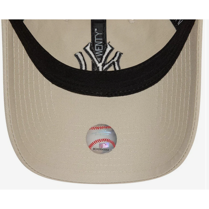 NewEra 1472 New York Yankees League Essential 9TWENTY Hellbeige Verstellbare Cap - Beige