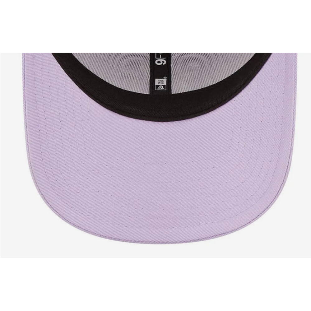 NewEra 98724 Lila New York Yankees League Essential 9FORTY Verstellbare Cap Lila
