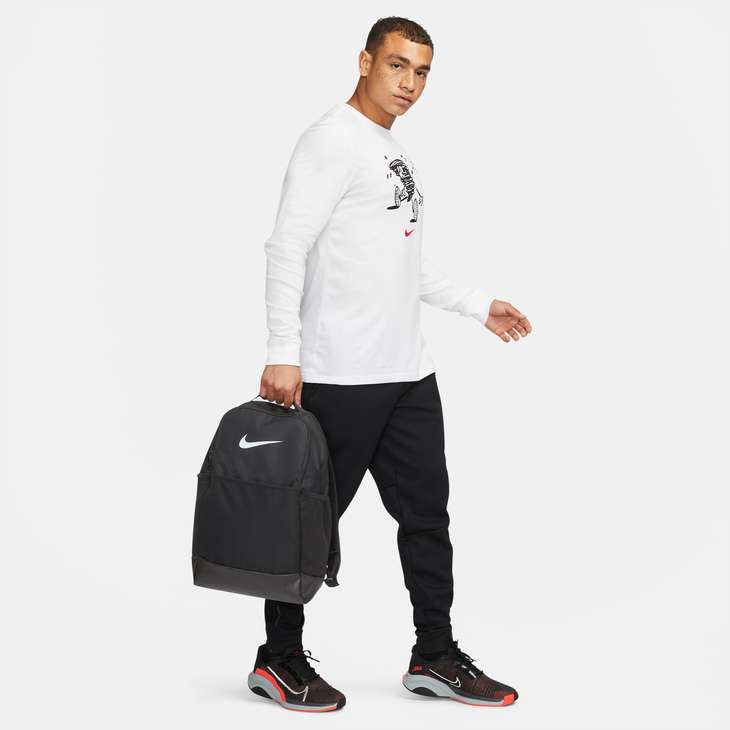 Nike Rucksack 24 Liter DH 7709 - Black 010