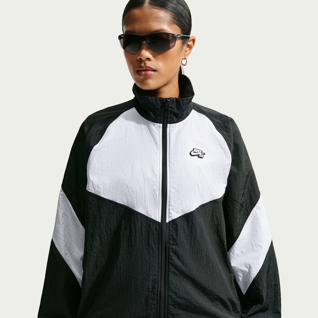 Nike SB IQ 6777 Jacke - 010 Schwarz Weiß