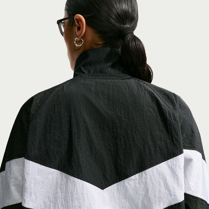 Nike SB IQ 6777 Jacke - 010 Schwarz Weiß