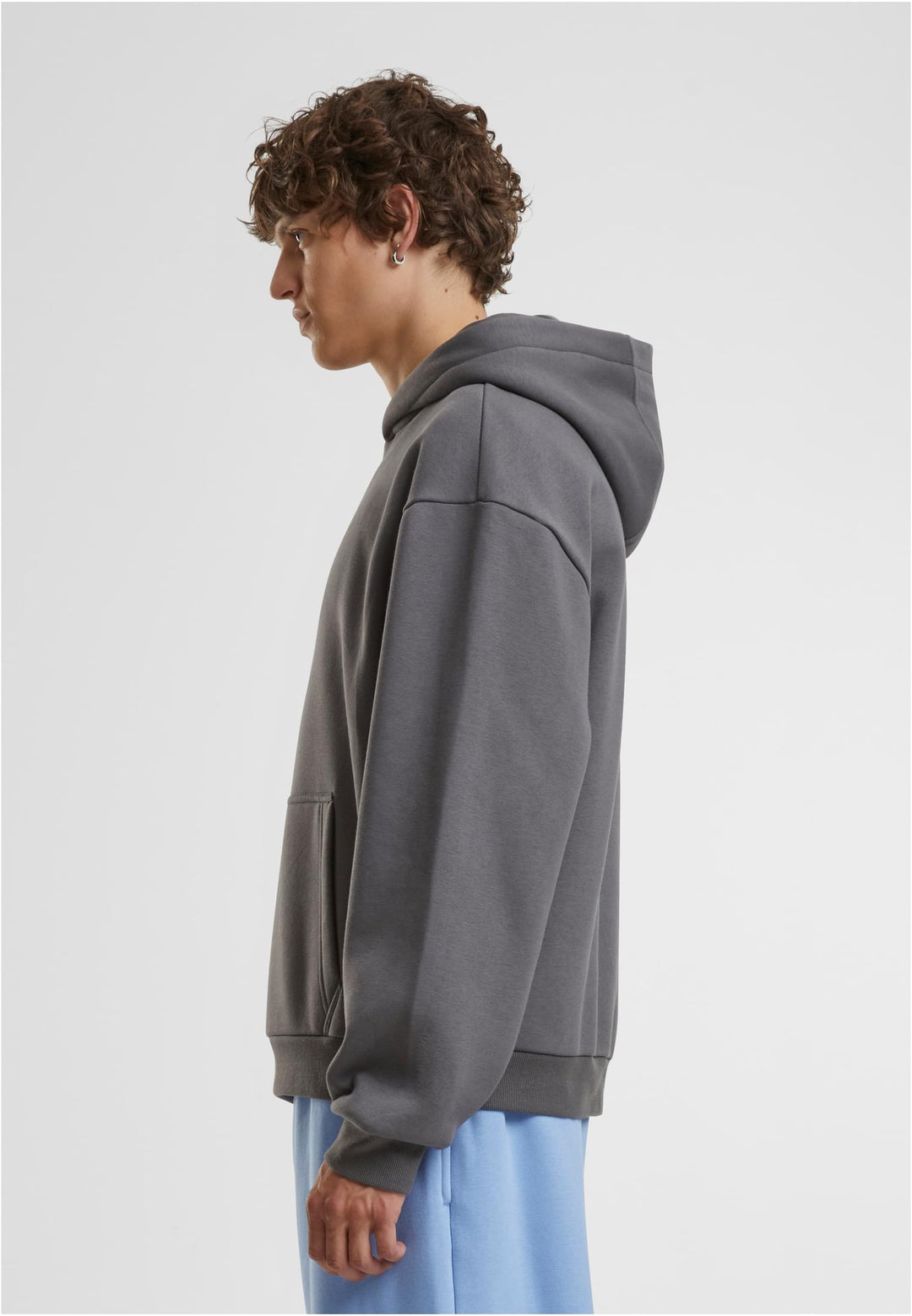 TB Fluffy Hood BY 284 - Magnet