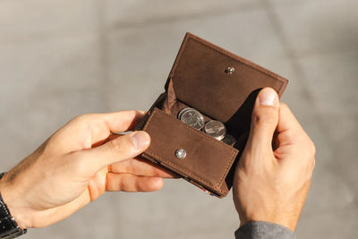 Garzini / Hunterson Essenziale Magic Coin 7 Card Wallet - Java Brown