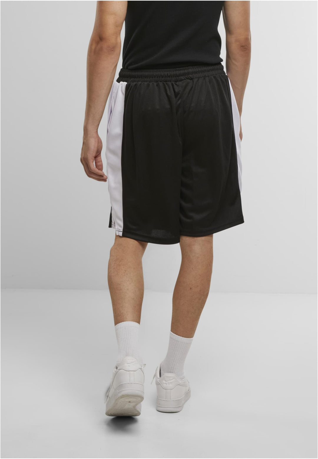 TB 049 Def Stripe Short Black