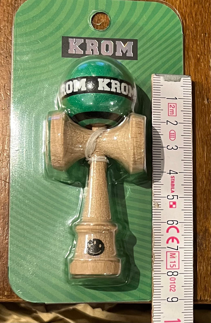 Krom  MINI 8cm Mikro Kendama - Dark Green