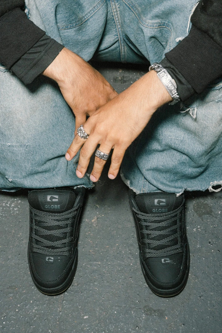 Globe Tilt Shoe - Dark Shadow / Phantom