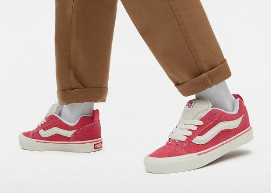 Vans Knu Skool Shoe - Retro Color Pink / True White