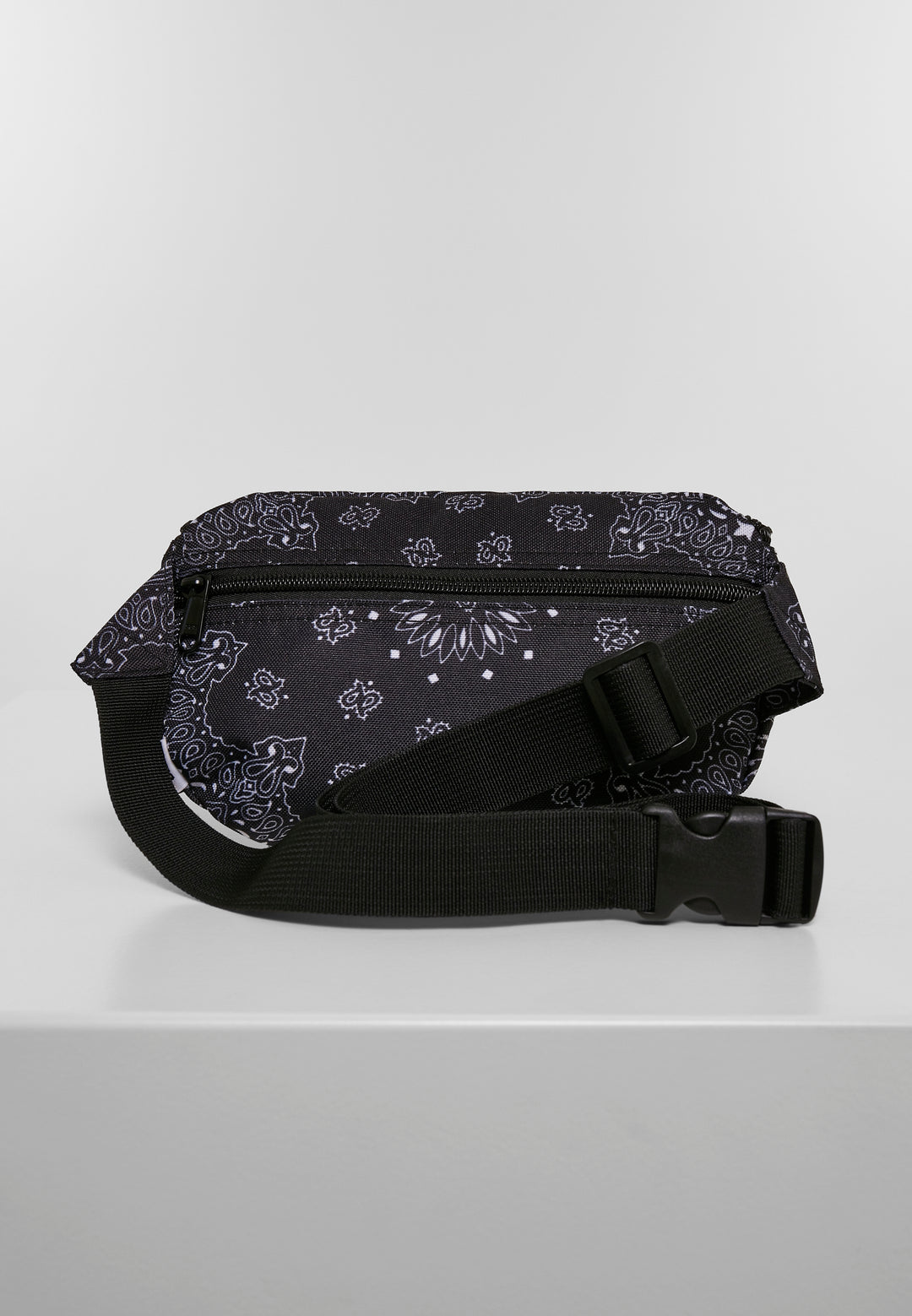 Urban Classics Bandana Print Hip Bag 3565 - Black