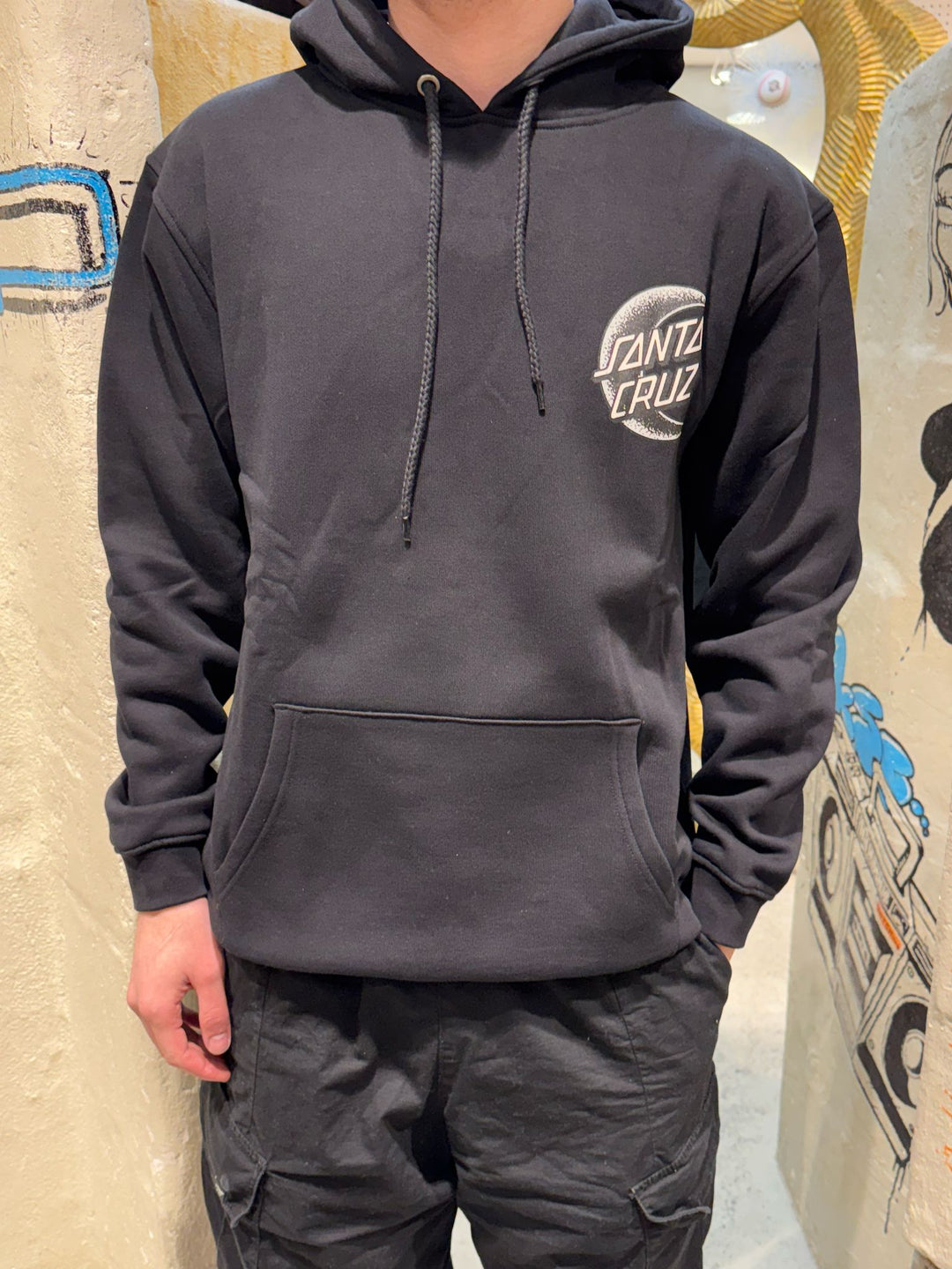 Santa Cruz Crescent Bone Hand Hood - Black