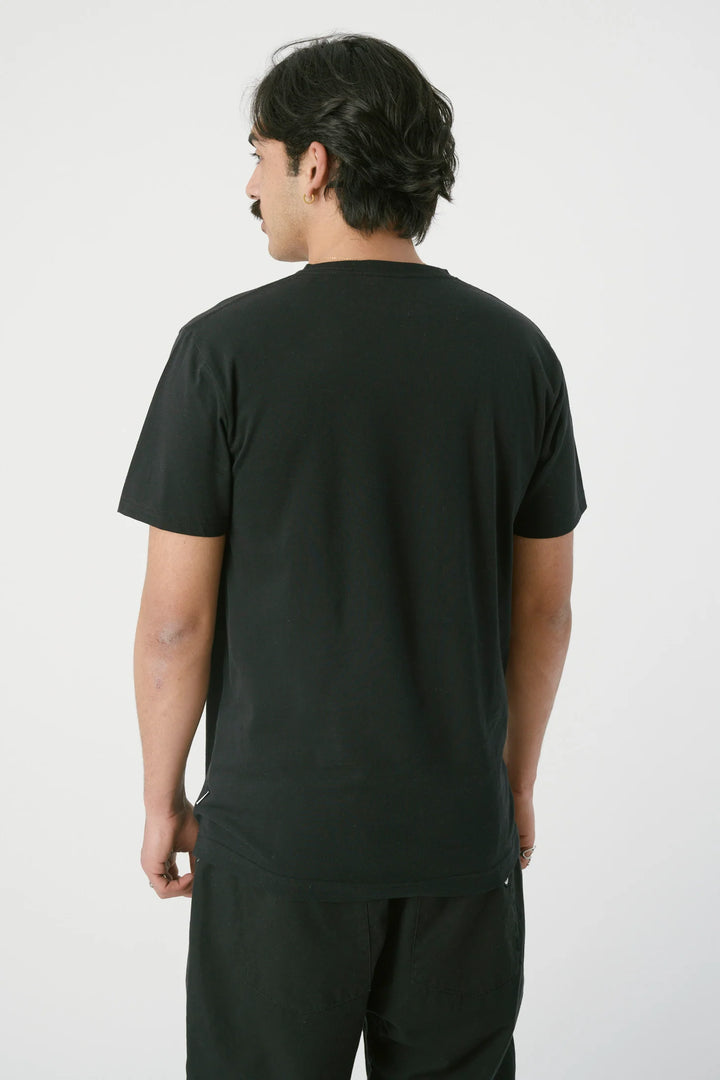 Cleptomanicx Ligull V-Neck Regular Tee - Black