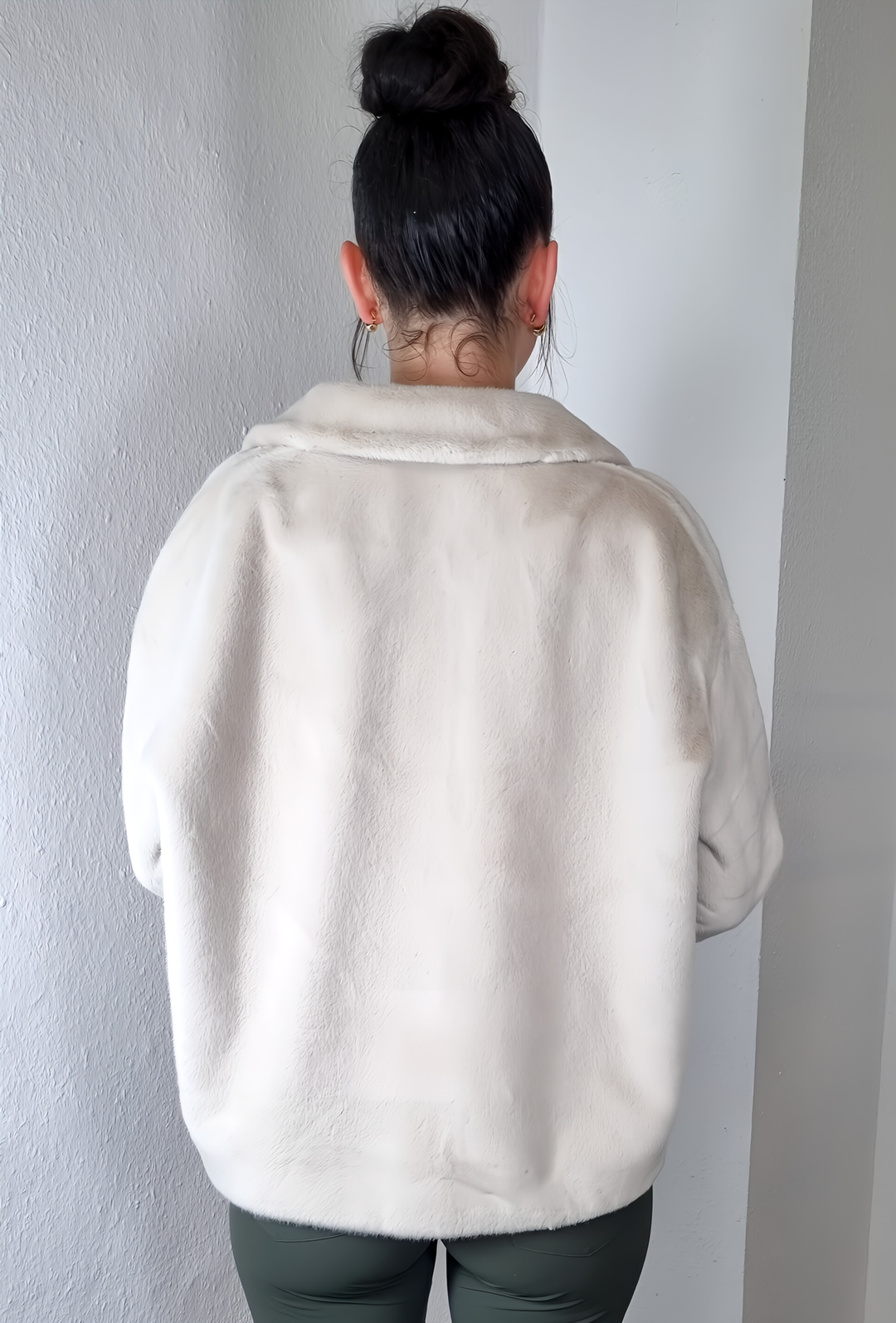 pride to BE Daria Shorthair Mink Jacke - Off White Outlet