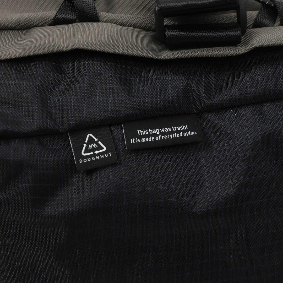 Doughnut Roaming Street Cruise Rucksack – dark grey